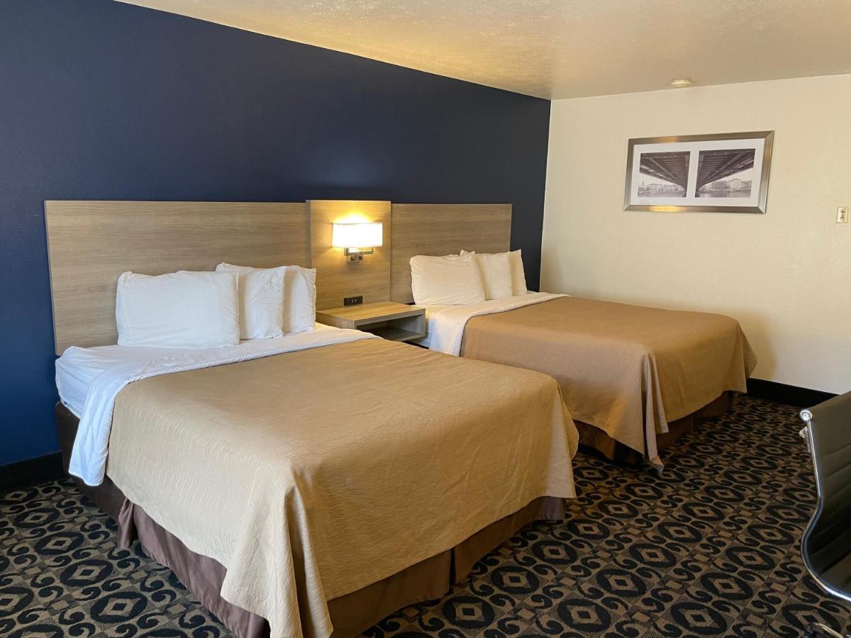 Americas Best Value Inn Roosevelt/Ballard Zewnętrze zdjęcie